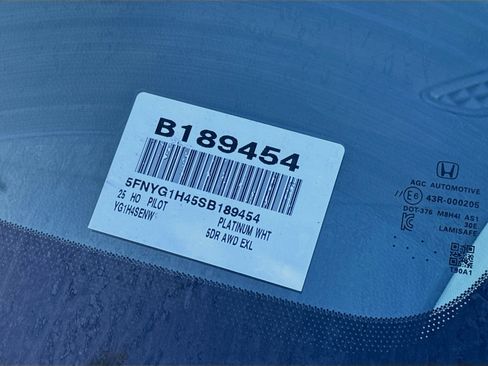 New 2025 Honda Pilot EX-L image 28