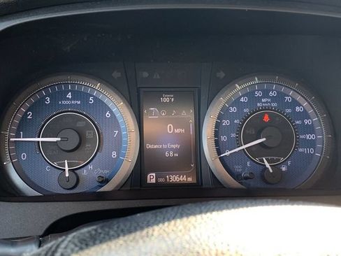 Used 2017 Toyota Sienna XLE w/ XLE Navigation Package FWD image 20