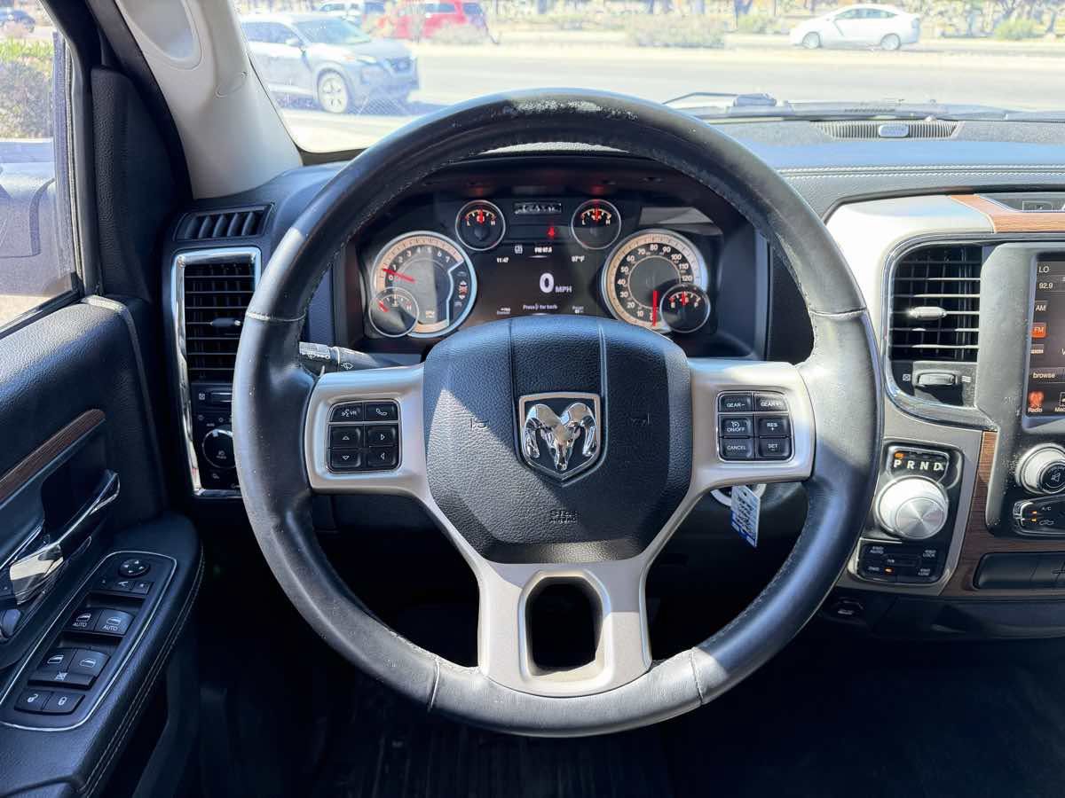 Used 2017 RAM 1500 Laramie AWD/4WD image 17
