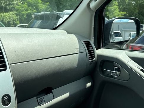 Used 2017 Nissan Frontier SV w/ SV Value Truck Package RWD image 29
