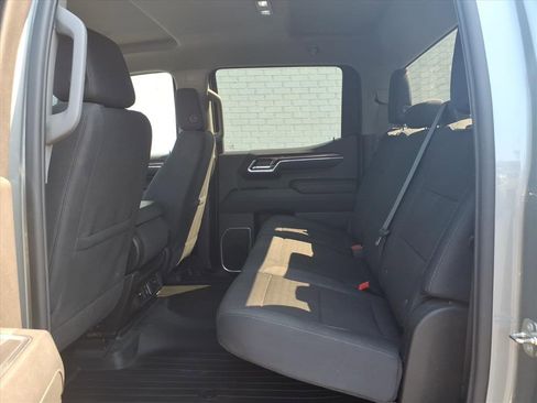 Used 2024 Chevrolet Silverado 1500 LT image 13