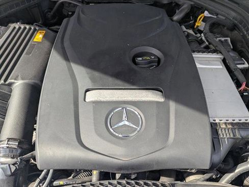 Used 2018 Mercedes-Benz C 300 4MATIC Sedan image 20