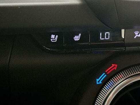 Used 2019 Chevrolet Camaro SS RWD image 22