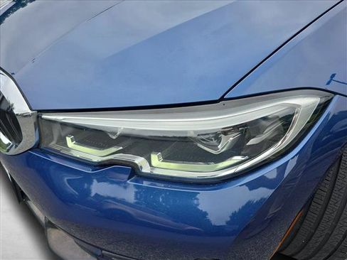 Used 2022 BMW 330i xDrive Sedan w/ Driving Assistance Package AWD/4WD image 30