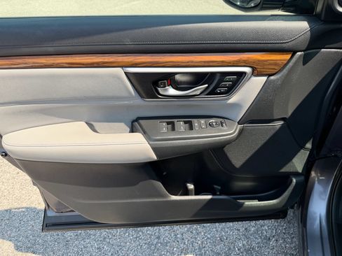 Used 2017 Honda CR-V EX-L image 17