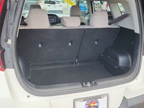 Used 2022 Kia Soul LX FWD image 11