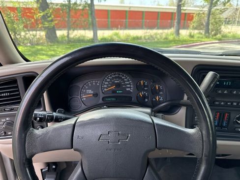 Used 2004 Chevrolet Avalanche 2WD image 36