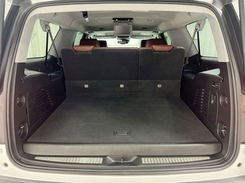 Used 2020 Chevrolet Suburban Premier w/ Premier Plus Edition image 26