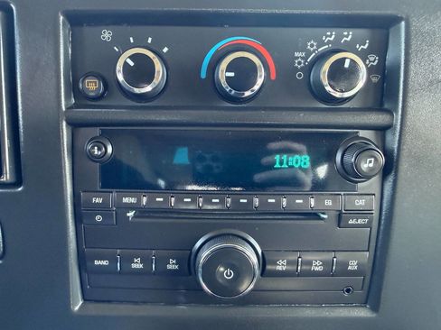 Used 2016 Chevrolet Express 2500 LS image 33