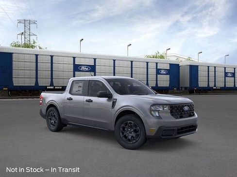 New 2025 Ford Maverick XLT FWD image 7