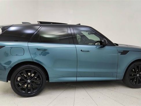 Used 2025 Land Rover Range Rover Sport Dynamic SE image 6