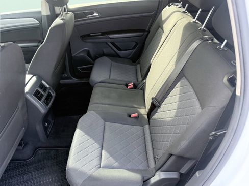 Used 2018 Volkswagen Atlas S image 16