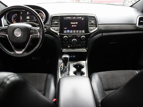 Used 2022 Jeep Grand Cherokee Laredo X image 23