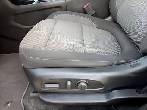 Used 2023 Chevrolet Traverse LT AWD/4WD image 20