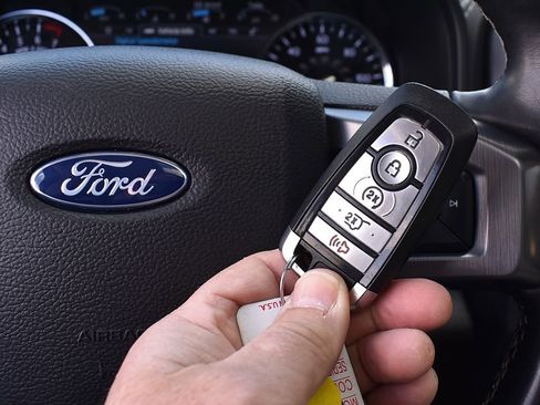 Used 2020 Ford Expedition Max Platinum AWD/4WD image 13