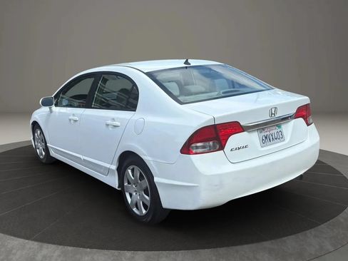 Used 2010 Honda Civic LX image 8