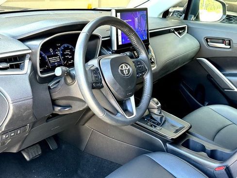 Used 2026 Toyota Corolla Cross XLE FWD image 13