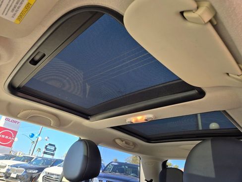 Used 2013 MINI Cooper S image 11