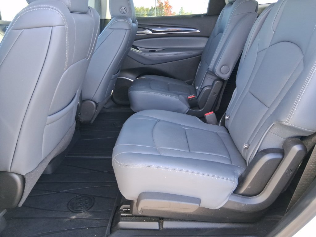 Used 2020 Buick Enclave Essence w/ Sound and Sites Package AWD/4WD image 24