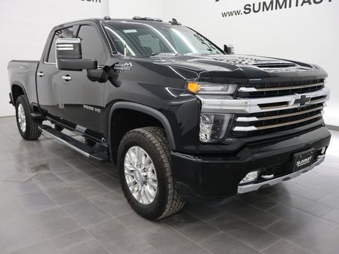 Used 2021 Chevrolet Silverado 2500 High Country w/ Z71 Off-Road Package image 2
