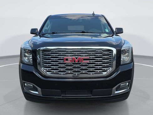 Certified 2020 GMC Yukon Denali w/ Denali Premium Package AWD/4WD image 10