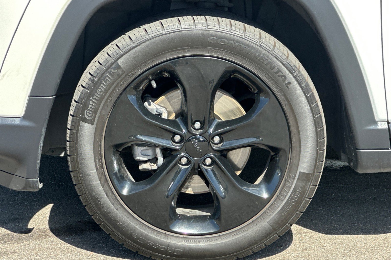 Used 2019 Jeep Compass Latitude FWD image 26