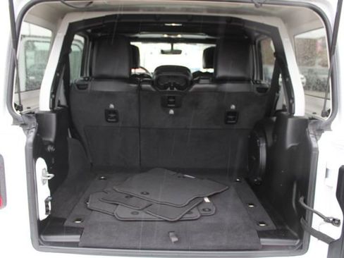 Used 2021 Jeep Wrangler Unlimited Sahara image 46