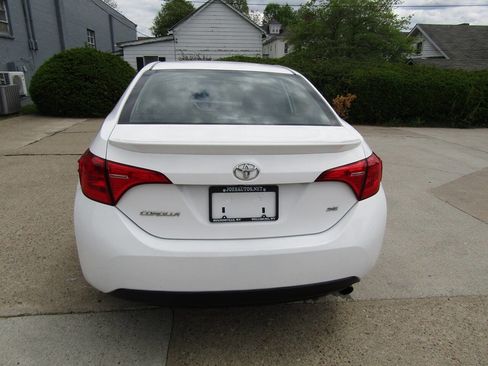 Used 2019 Toyota Corolla SE FWD image 8