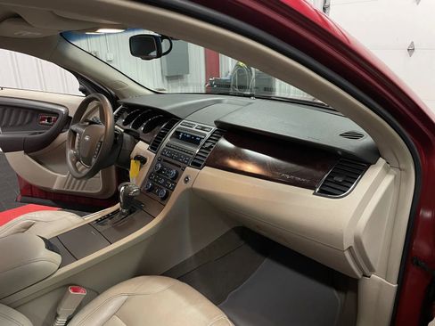 Used 2010 Ford Taurus SEL image 44