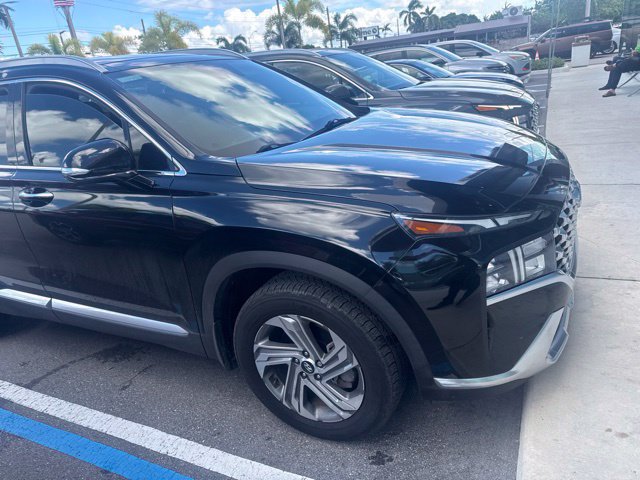 Used 2022 Hyundai Santa Fe SEL w/ Convenience + Premium Package FWD image 4