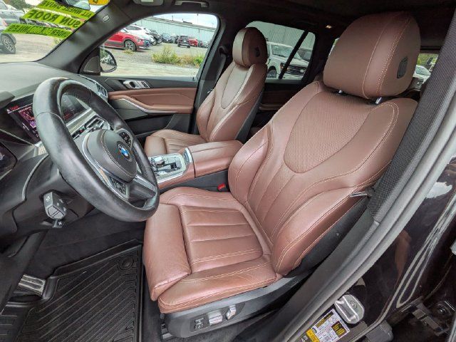 Used 2019 BMW X5 xDrive40i w/ M Sport Package AWD/4WD image 7