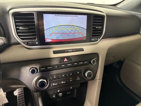 Used 2020 Kia Sportage S w/ S Sunroof Package AWD/4WD image 18