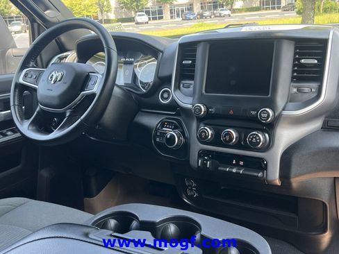 Used 2024 RAM 2500 Big Horn AWD/4WD image 6