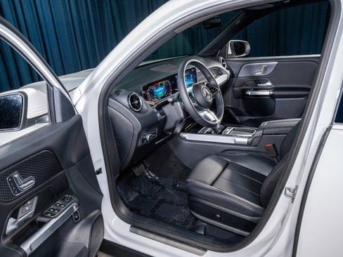New 2026 Mercedes-Benz GLB 250 4MATIC image 10
