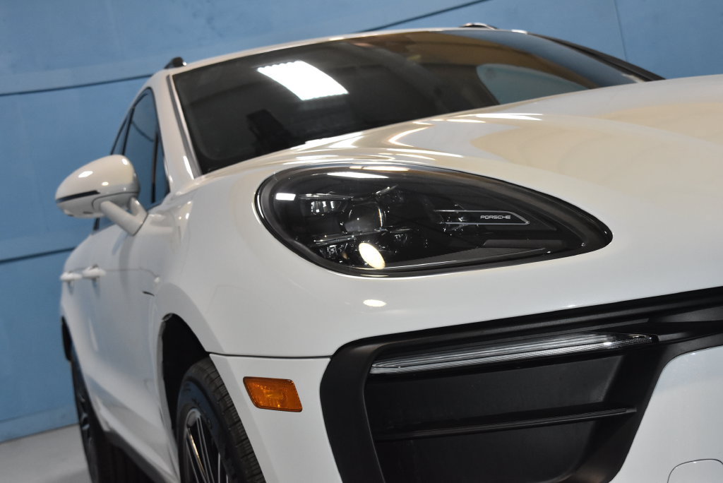 Certified 2026 Porsche Macan AWD/4WD image 27