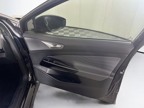 Used 2023 Volkswagen ID.4 Pro S image 32