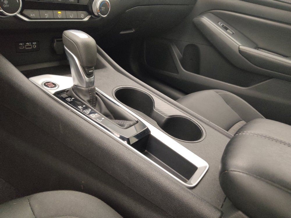 Used 2025 Nissan Altima 2.5 SV FWD image 26