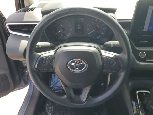 Used 2024 Toyota Corolla LE image 21