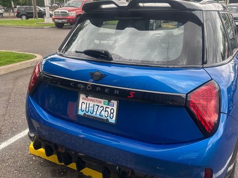 Used 2025 MINI Cooper S FWD image 7