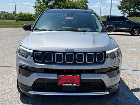 Used 2022 Jeep Compass Limited w/ Elite Group AWD/4WD image 12