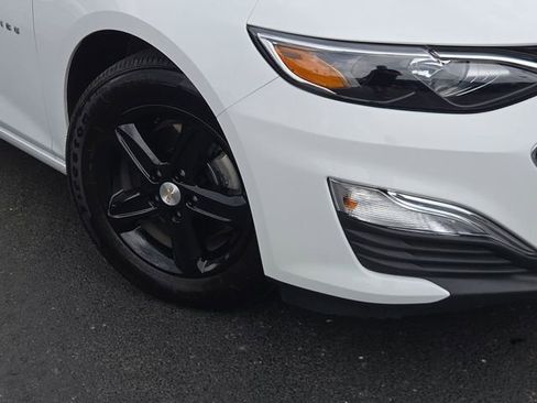 Certified 2022 Chevrolet Malibu LS FWD image 3