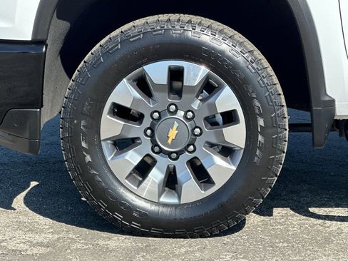 Used 2022 Chevrolet Silverado 2500 Custom w/ Custom Convenience Package RWD image 22