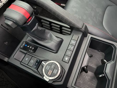 Used 2025 Toyota Tacoma TRD Pro image 28