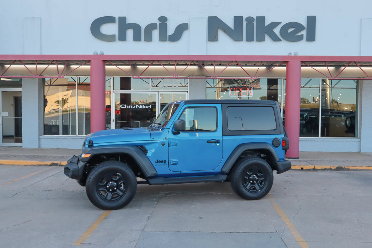 Used 2025 Jeep Wrangler Sport AWD/4WD image 1