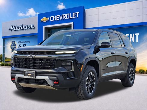 New 2026 Chevrolet Traverse Z71 w/ Driver Confidence Package AWD/4WD image 2