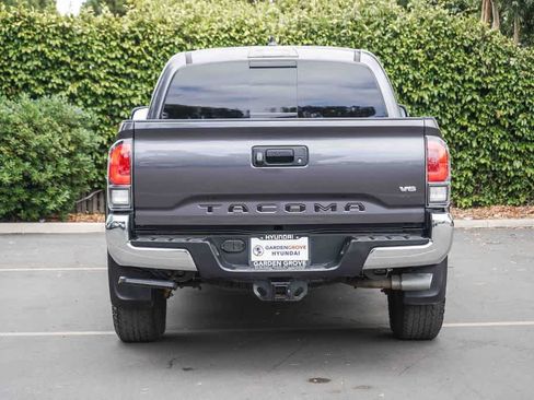 Used 2023 Toyota Tacoma TRD Off-Road AWD/4WD image 5