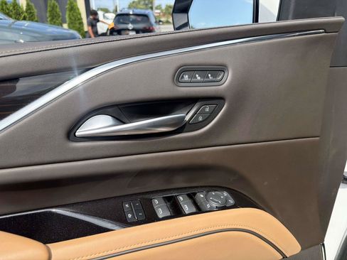 Certified 2023 Cadillac Escalade ESV Sport w/ LPO, ONYX Package AWD/4WD image 18