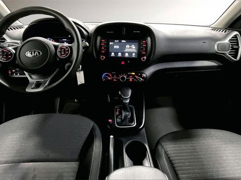 Used 2021 Kia Soul S image 8
