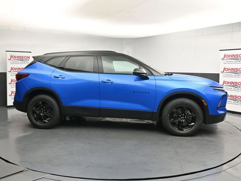 Used 2024 Chevrolet Blazer LT w/ Midnight/Sport Edition AWD/4WD image 9
