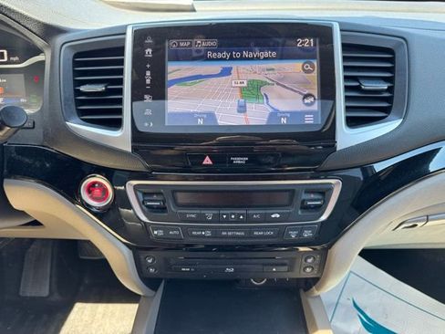 Used 2017 Honda Pilot Elite image 21